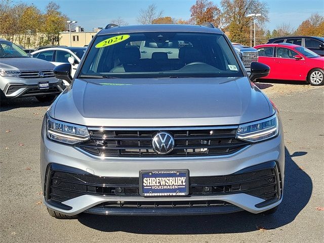 2024 Volkswagen Tiguan SE R-Line Black