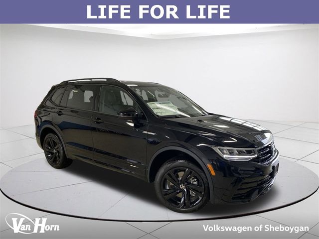 2024 Volkswagen Tiguan SE R-Line Black