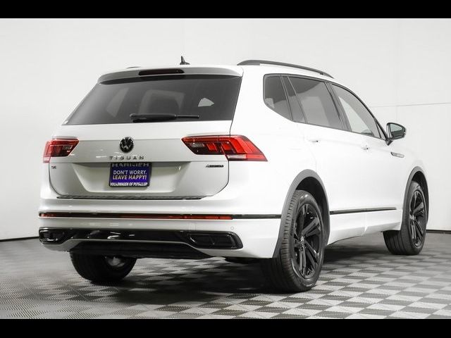 2024 Volkswagen Tiguan SE R-Line Black