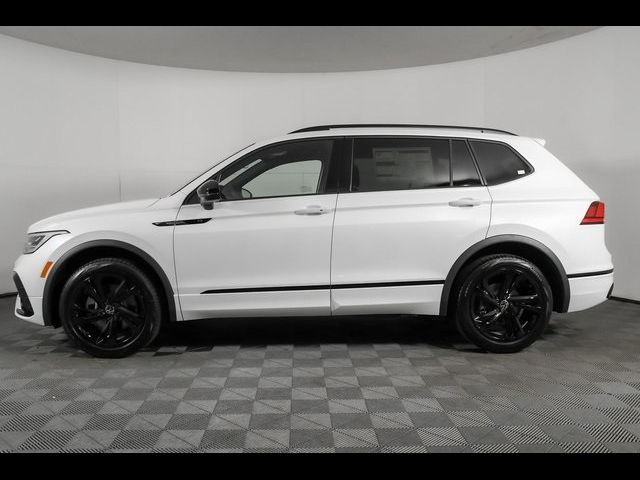 2024 Volkswagen Tiguan SE R-Line Black