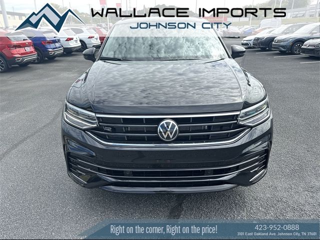 2024 Volkswagen Tiguan SE R-Line Black