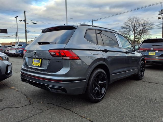 2024 Volkswagen Tiguan SE R-Line Black