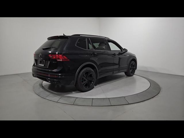 2024 Volkswagen Tiguan/Taos SE R-Line Black