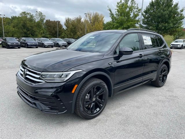 2024 Volkswagen Tiguan SE R-Line Black