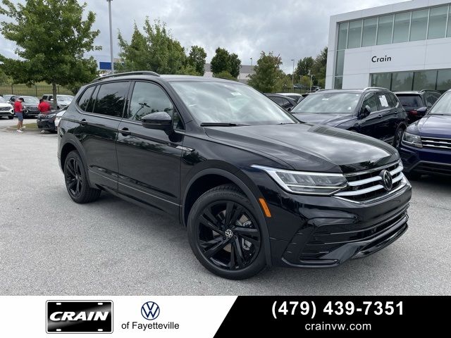 2024 Volkswagen Tiguan SE R-Line Black