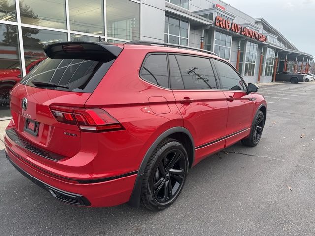 2024 Volkswagen Tiguan SE R-Line Black
