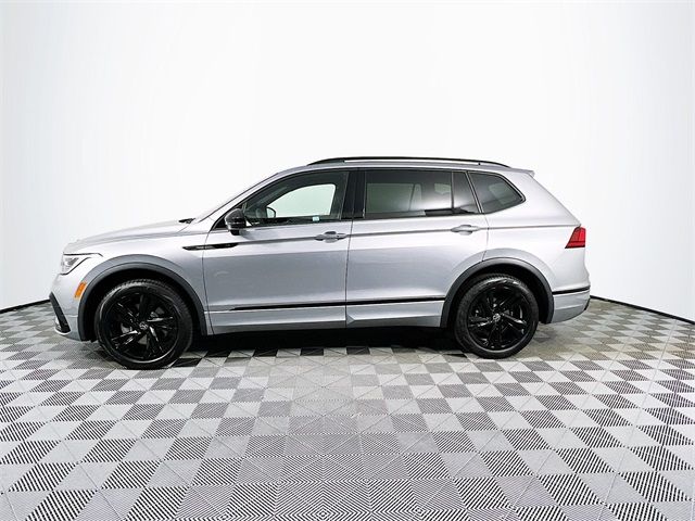 2024 Volkswagen Tiguan/Taos SE R-Line Black