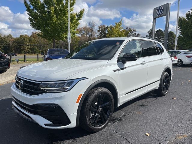 2024 Volkswagen Tiguan SE R-Line Black