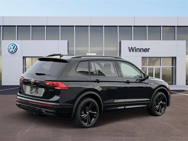 2024 Volkswagen Tiguan SE R-Line Black