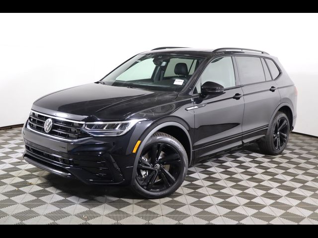 2024 Volkswagen Tiguan SE R-Line Black