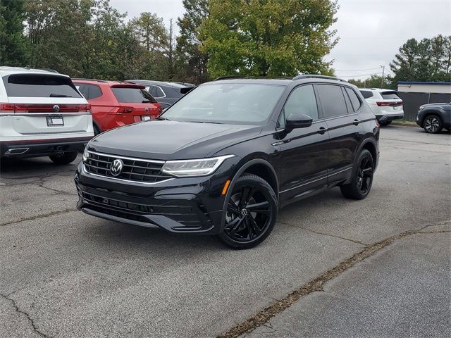 2024 Volkswagen Tiguan SE R-Line Black