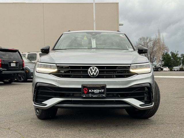 2024 Volkswagen Tiguan SE R-Line Black