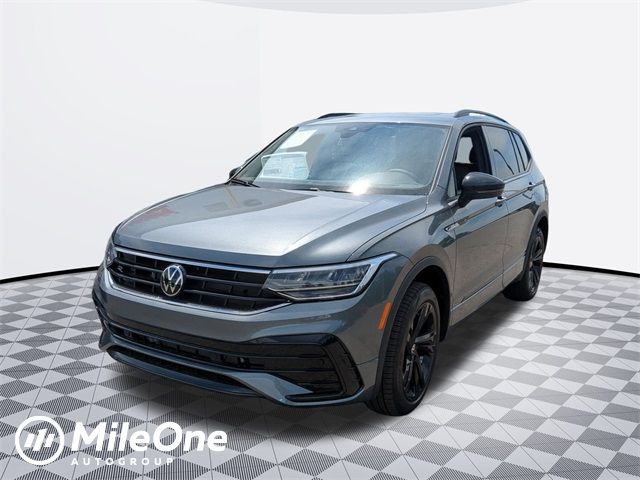 2024 Volkswagen Tiguan SE R-Line Black