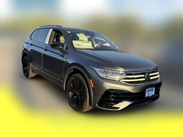 2024 Volkswagen Tiguan SE R-Line Black