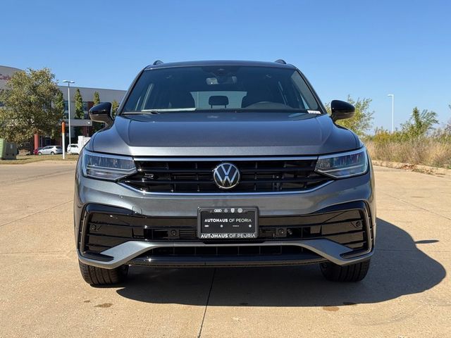 2024 Volkswagen Tiguan SE R-Line Black