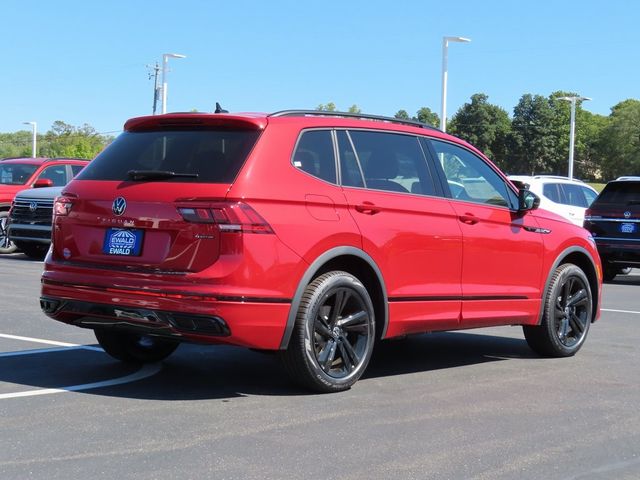 2024 Volkswagen Tiguan SE R-Line Black