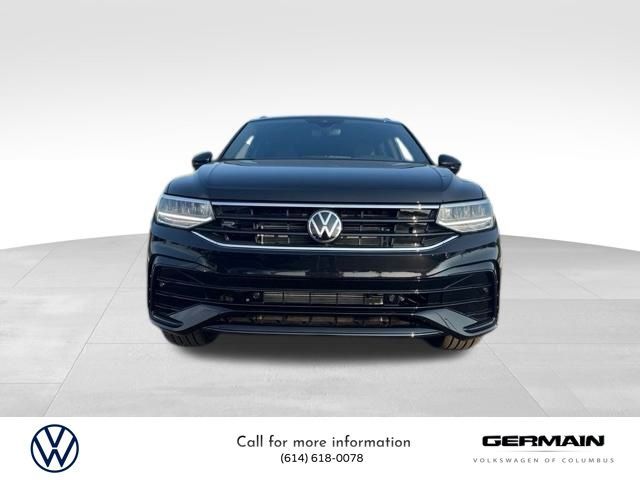 2024 Volkswagen Tiguan SE R-Line Black