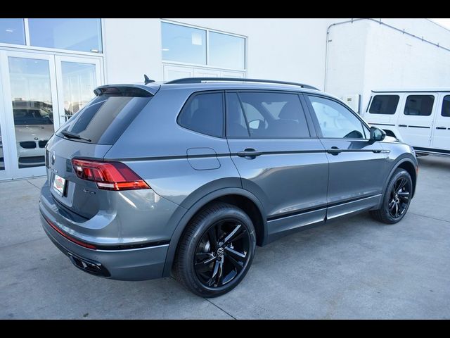 2024 Volkswagen Tiguan SE R-Line Black