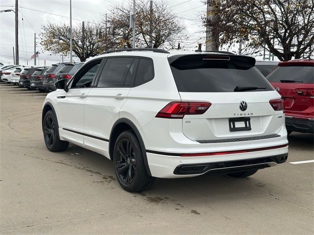 2024 Volkswagen Tiguan SE R-Line Black