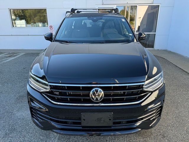 2024 Volkswagen Tiguan/Taos SE R-Line Black