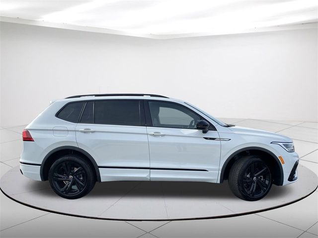 2024 Volkswagen Tiguan/Taos SE R-Line Black