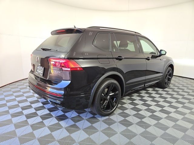 2024 Volkswagen Tiguan/Taos SE R-Line Black