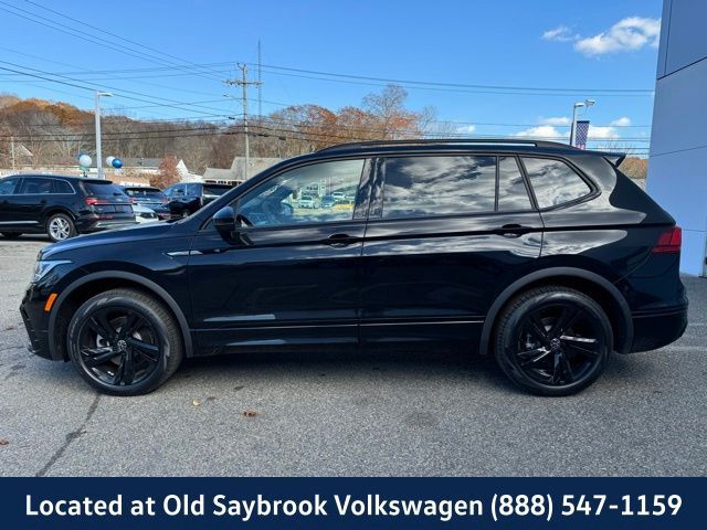 2024 Volkswagen Tiguan SE R-Line Black