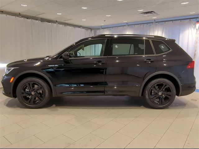 2024 Volkswagen Tiguan/Taos SE R-Line Black