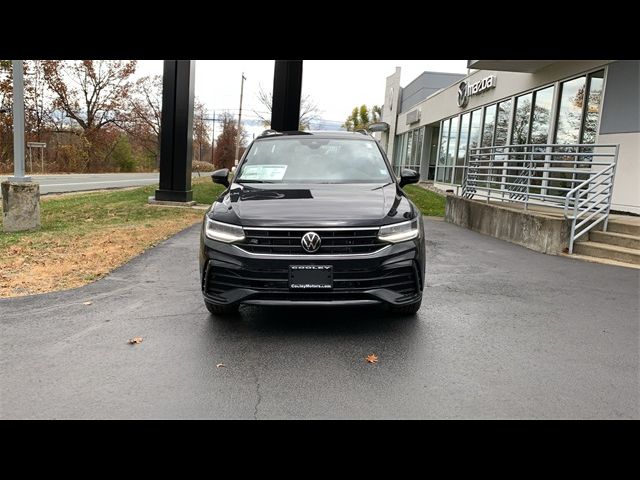 2024 Volkswagen Tiguan SE R-Line Black