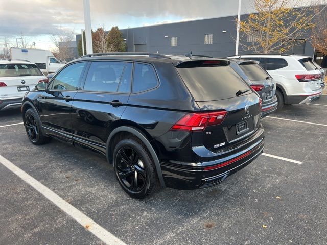 2024 Volkswagen Tiguan SE R-Line Black