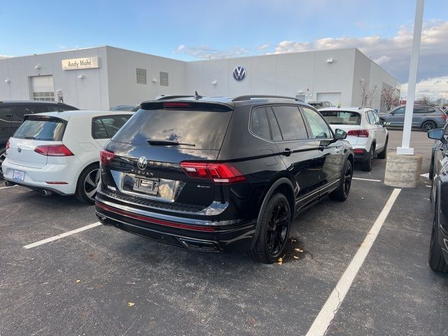 2024 Volkswagen Tiguan SE R-Line Black