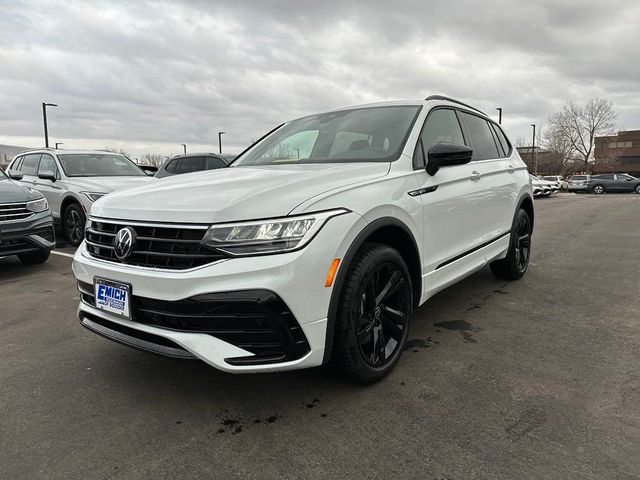 2024 Volkswagen Tiguan SE R-Line Black