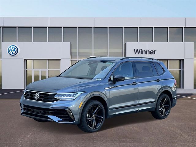 2024 Volkswagen Tiguan SE R-Line Black