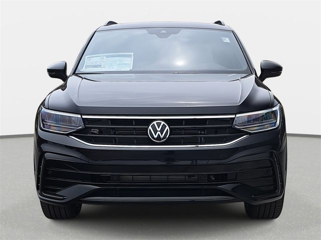 2024 Volkswagen Tiguan SE R-Line Black