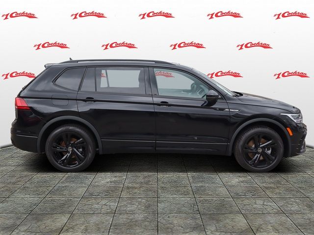 2024 Volkswagen Tiguan SE R-Line Black