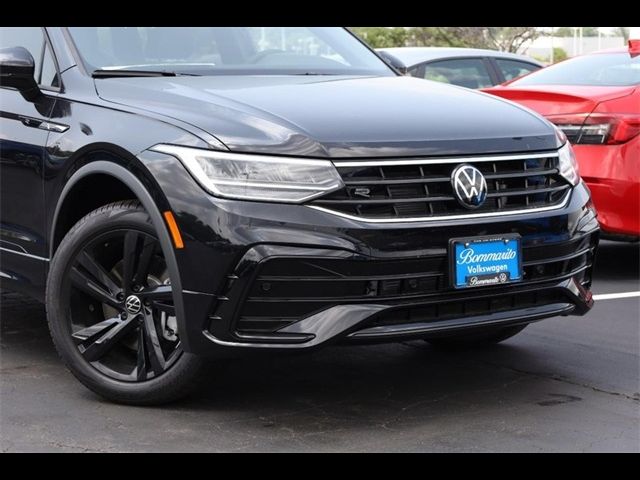 2024 Volkswagen Tiguan SE R-Line Black