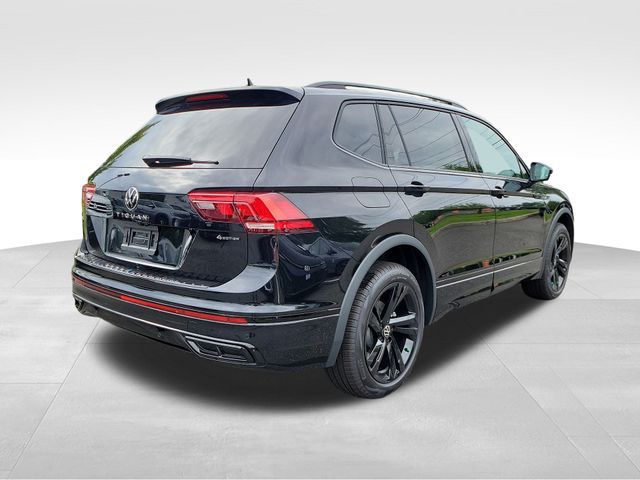 2024 Volkswagen Tiguan SE R-Line Black