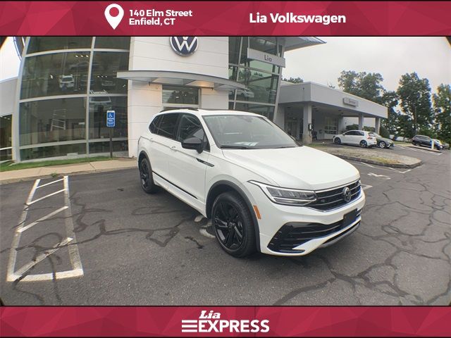 2024 Volkswagen Tiguan SE R-Line Black