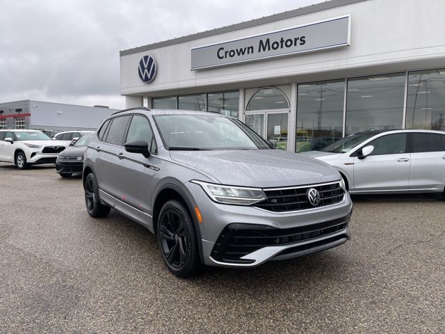 2024 Volkswagen Tiguan/Taos SE R-Line Black