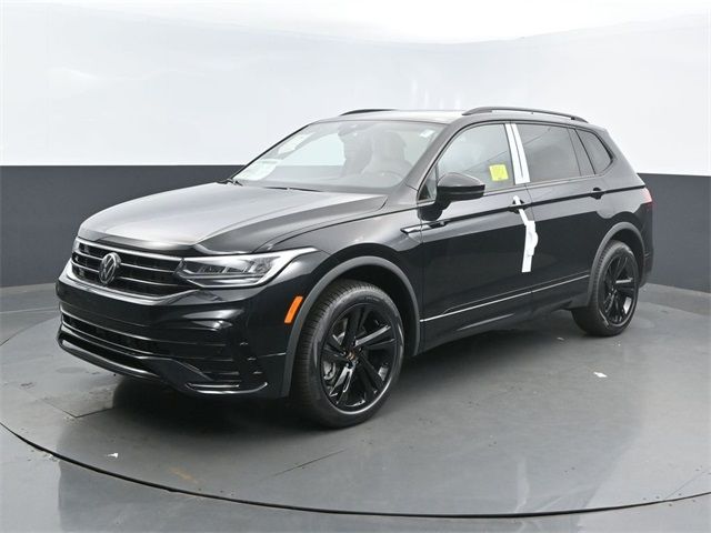 2024 Volkswagen Tiguan/Taos SE R-Line Black