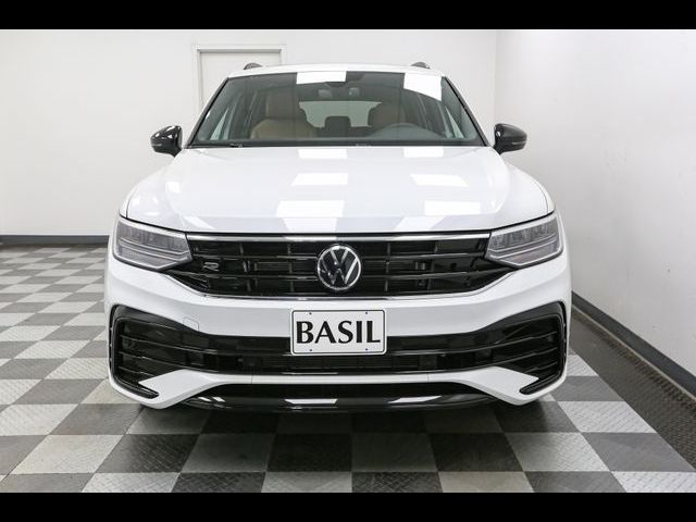 2024 Volkswagen Tiguan/Taos SE R-Line Black