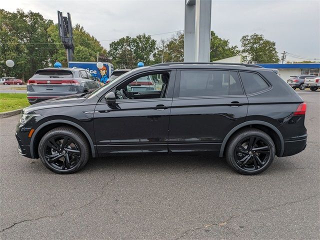 2024 Volkswagen Tiguan/Taos SE R-Line Black