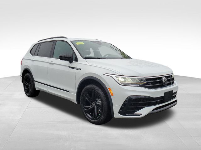 2024 Volkswagen Tiguan SE R-Line Black