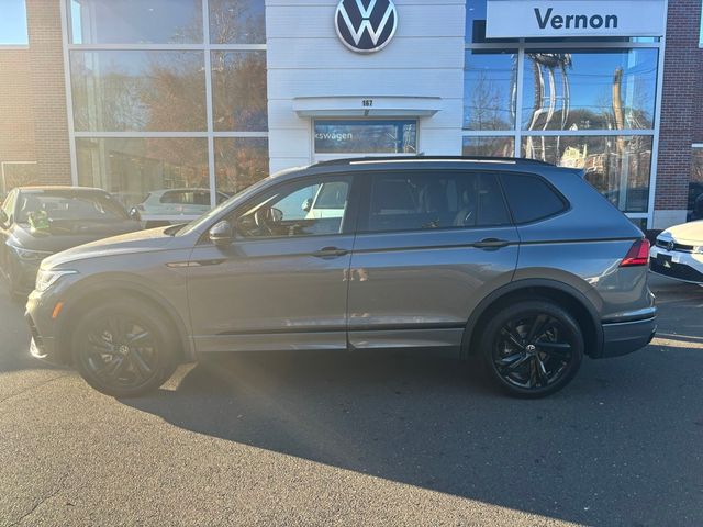 2024 Volkswagen Tiguan/Taos SE R-Line Black