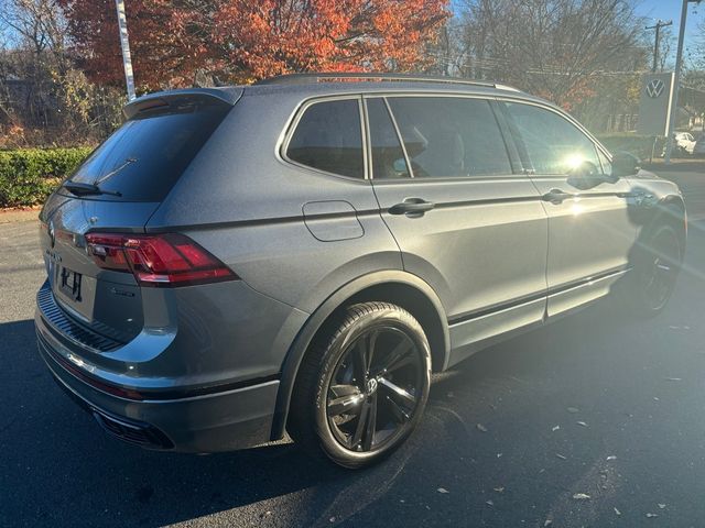 2024 Volkswagen Tiguan/Taos SE R-Line Black