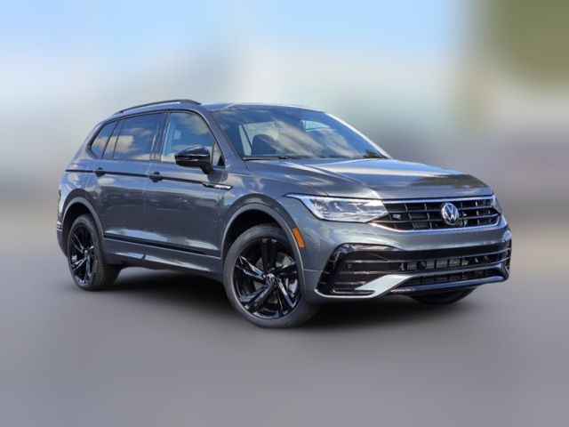 2024 Volkswagen Tiguan/Taos SE R-Line Black