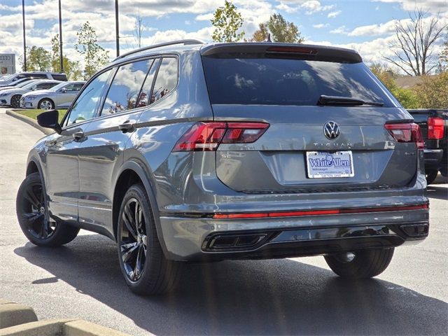 2024 Volkswagen Tiguan/Taos SE R-Line Black