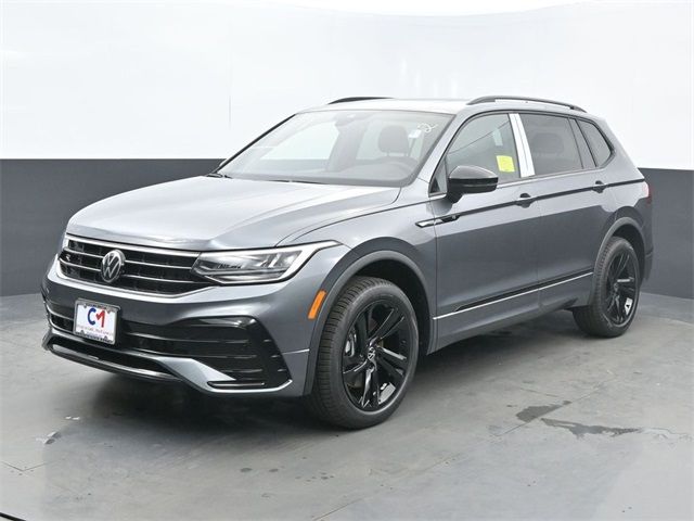 2024 Volkswagen Tiguan SE R-Line Black