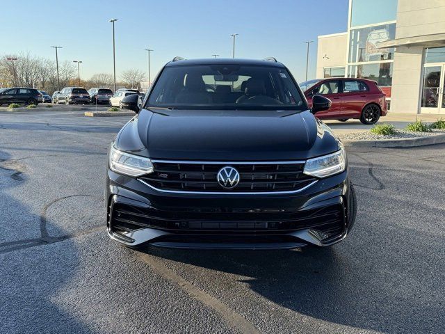 2024 Volkswagen Tiguan/Taos SE R-Line Black