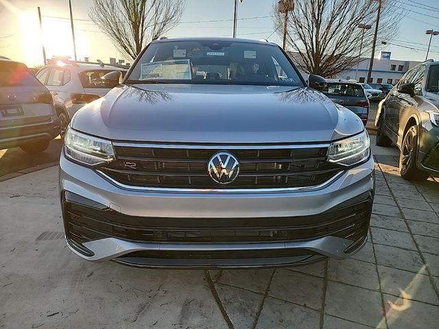 2024 Volkswagen Tiguan/Taos SE R-Line Black